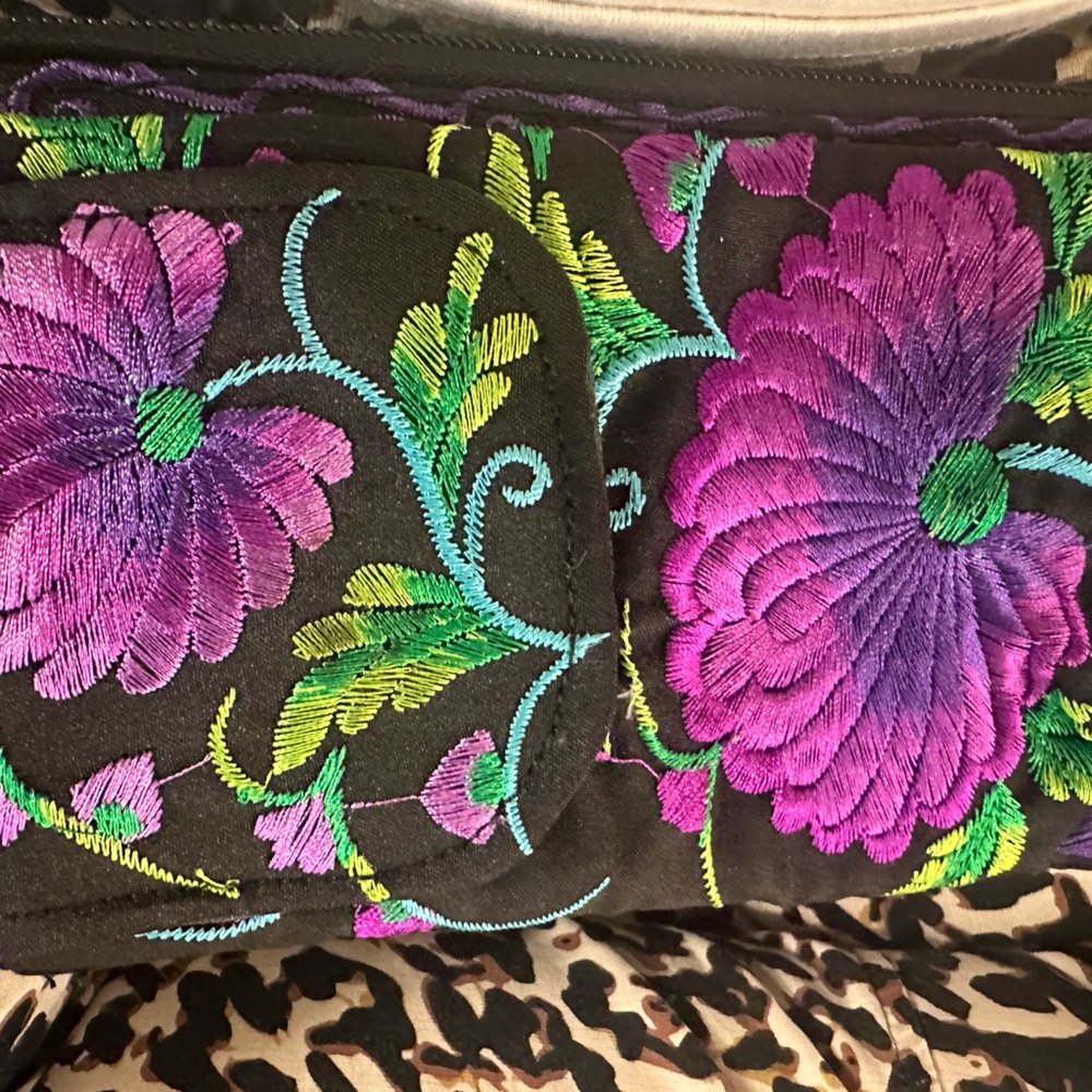 Floral Cross Body Purse With A Phone holder
